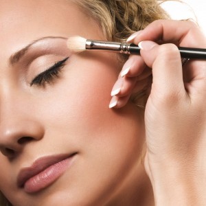 MAKEUP MAKEOVER